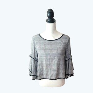 True Destiny Gray Tartan Plaid Designed Casual Top with Long Sleeves in Size M